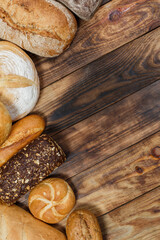 Fresh and delicious bread for eating, different breads for making toast and eating, bread made from wheat and flour, gluten, gluten-free bread, fresh bread baguette - obrazy, fototapety, plakaty