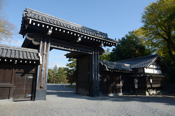 秋の京都御所　堺町御門　京都市上京区