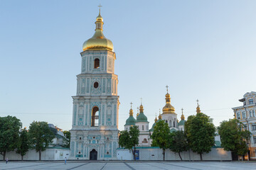 Fototapeta na wymiar bell tower of saint sofia cathedral in the evening in capital kyiv