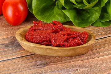 Tomato puree sauce for cooking
