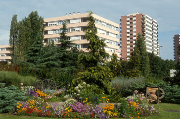 Place fleurie, Fontenay sous Bois, Val de Marne, 94, France
