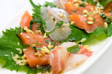 魚の和風カルパッチョ
