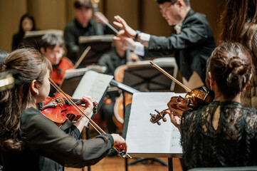 오케스트라 연주중 © 성철 노