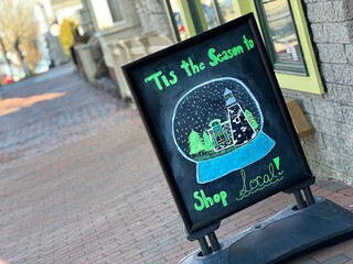 Shop Local Christmas Focal