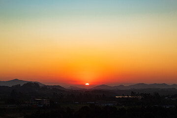 pôr-do-sol em  Balneário Piçarras, Santa Catarina, Brasil