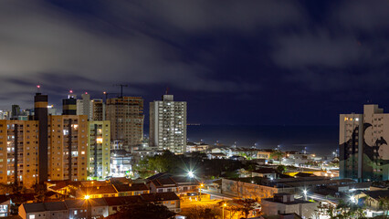 Fototapeta na wymiar noite em Balneário Piçarras, Santa Catarina, Brasil