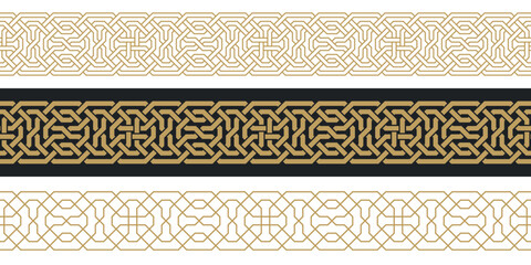 Seamless strokes pattern in authentic arabian style.
