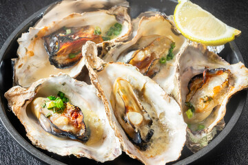 むし牡蠣料理　Photo of delicious steamed fresh oysters