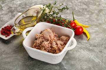 Canned tuna fillet for salad