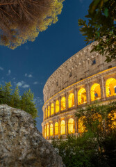 Peeping Colosseum
