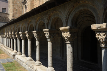 Obraz premium capitals of the cloister of de Cathedral of Santa Maria, La Seu de Urgell, LLeida province, Catalonia, Spain