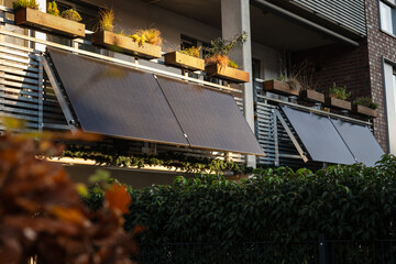 Balkonkraftwerk Solaranlage an einem Balkon in Düsseldorf, Deutschland
