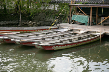 Obraz premium The city of Yanagawa in Fukuoka has beautiful canals to stroll along with its boats run by skilled boatmen.