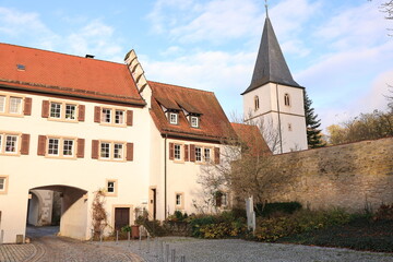 Fototapeta na wymiar Historische Gebäude in Kloster Schöntal in Baden-Württemberg 