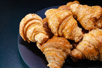 サクサクの焼きたてクロワッサン