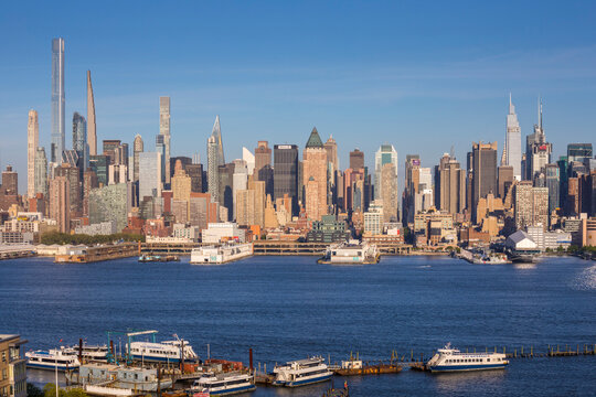 Midtown Manhattan from New Jersey, New York City, USA