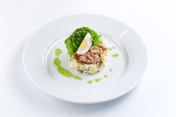 salad  with tuna and egg