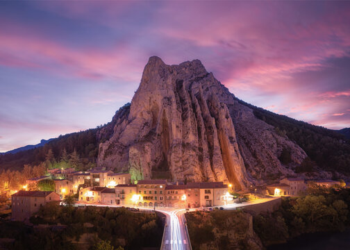 Rocher de la Baume, Sisteron Rock at sunrise, Sisteron, Alpes-de-Haute-Provence, Provence-Alpes-Cote d'Azur, Provence