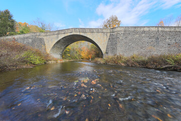 Fototapeta premium The Casselman River Bridge in Fall