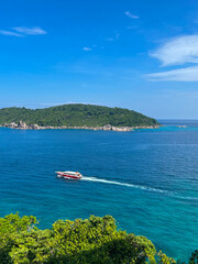 Obraz premium boat on the sea