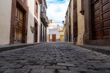 narrow street in the town canarias