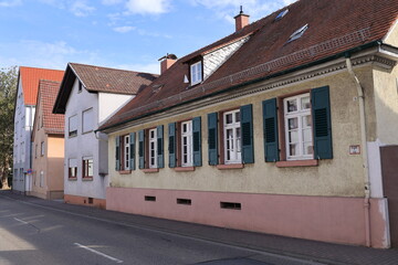 Historische Gebäude im Zentrum der Stadt Viernheim in Hessen	