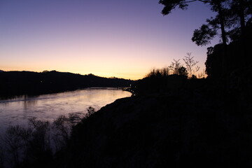Atardecer en el rio Miño