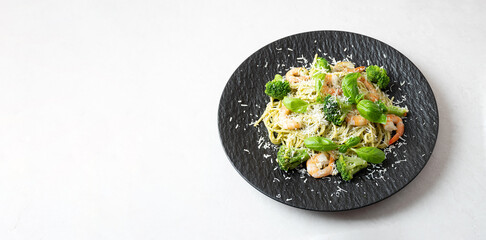 Basil Pasta with Shrimp and Cheese