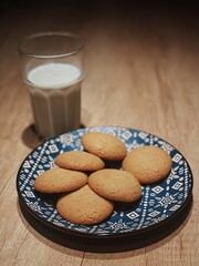 Milk and biscuits 