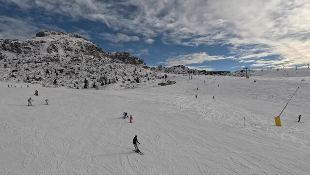 from highlights i can see the snow place. Snowing, skiing, snowboarding are in this moment my favourite sport, i really love and enjoy this