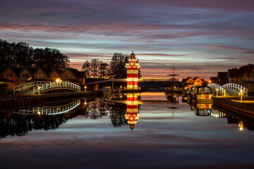 Fototapeta premium Hafen mit Leuchtturm in Rheinsberg