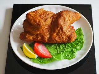 食品サンプル　鶏の半身揚げ