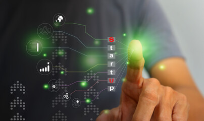 People are touching virtual screens. to start doing business New, with cooperation from many parties, concave start-ups in the field of business.