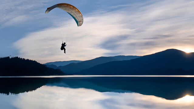 Paraglider