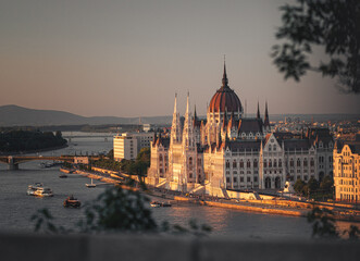 Fototapeta na wymiar The Hungarian Parliament in Budapest