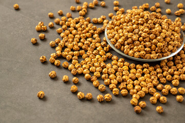 A plate full of freshly roasted Turkish chickpea,