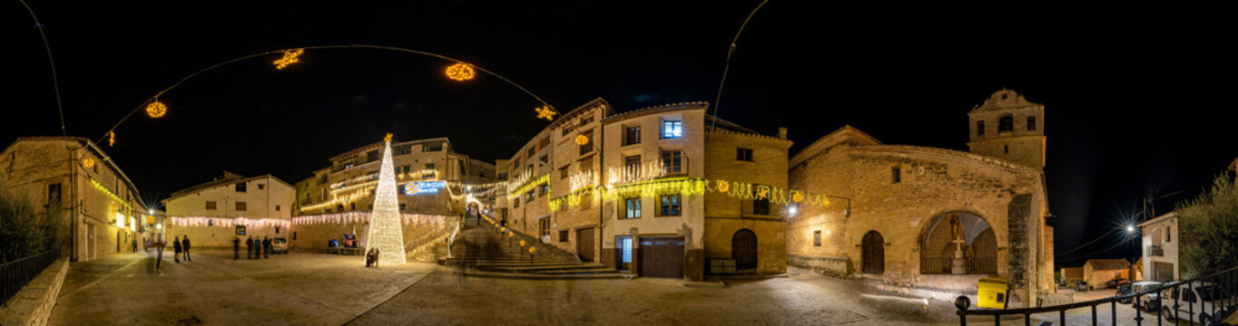 Panor&aacute;mica navide&ntilde;a en Monroyo. Iluminado por Electra.