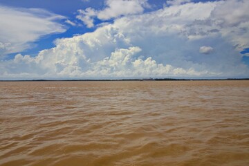 Reise auf dem Amazonas