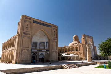Fototapeta na wymiar Chor-Bakr memorial complex, Bukhara, Uzbekistan. Minaret
