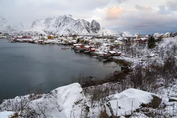 Papier Peint photo Reinefjorden winter landscape, Reine is a breathtaking fishing village on the northern Lofoten archipelago