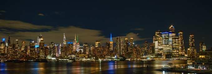 night skyline of New York City from New Jersey side