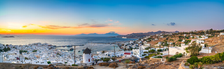 Fototapeta na wymiar Mykonos island sunset panorama. Greece