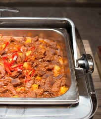 Meat stew, processed meat that is rich in taste, is processed meat that has a distinctive and delicious taste. This is due to the use of rich herbs and spices. Spices commonly used in making meat stew