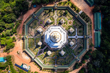 Phra Maha Chedi Chai Mongkhon in Roi Et, Thailand