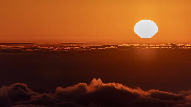 日の出 Images – Browse 229,584 Stock Photos, Vectors, and Video