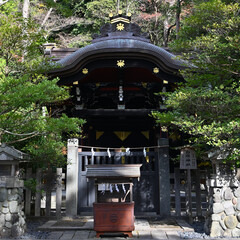 鶴岡八幡宮、白旗神社