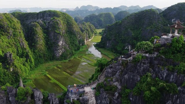 Majestic Tam Coc: A Cinematic Voyage Through Vietnam's Breathtaking Riverways