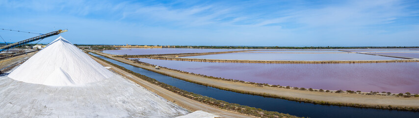 Salt production in the salworks of Aigues Mortes, France. - obrazy, fototapety, plakaty