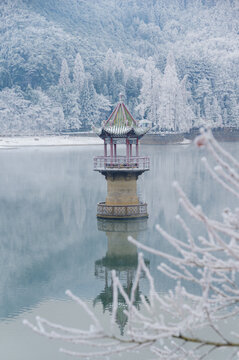Winter snow scene in Lushan/Mountain Lu National Park Scenic Area, Jiujiang, Jiangxi, China