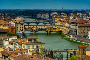 Die schöne Altstadt Florenz in der Toskana mit alten Bauwerken und Sehenswürdigkeiten